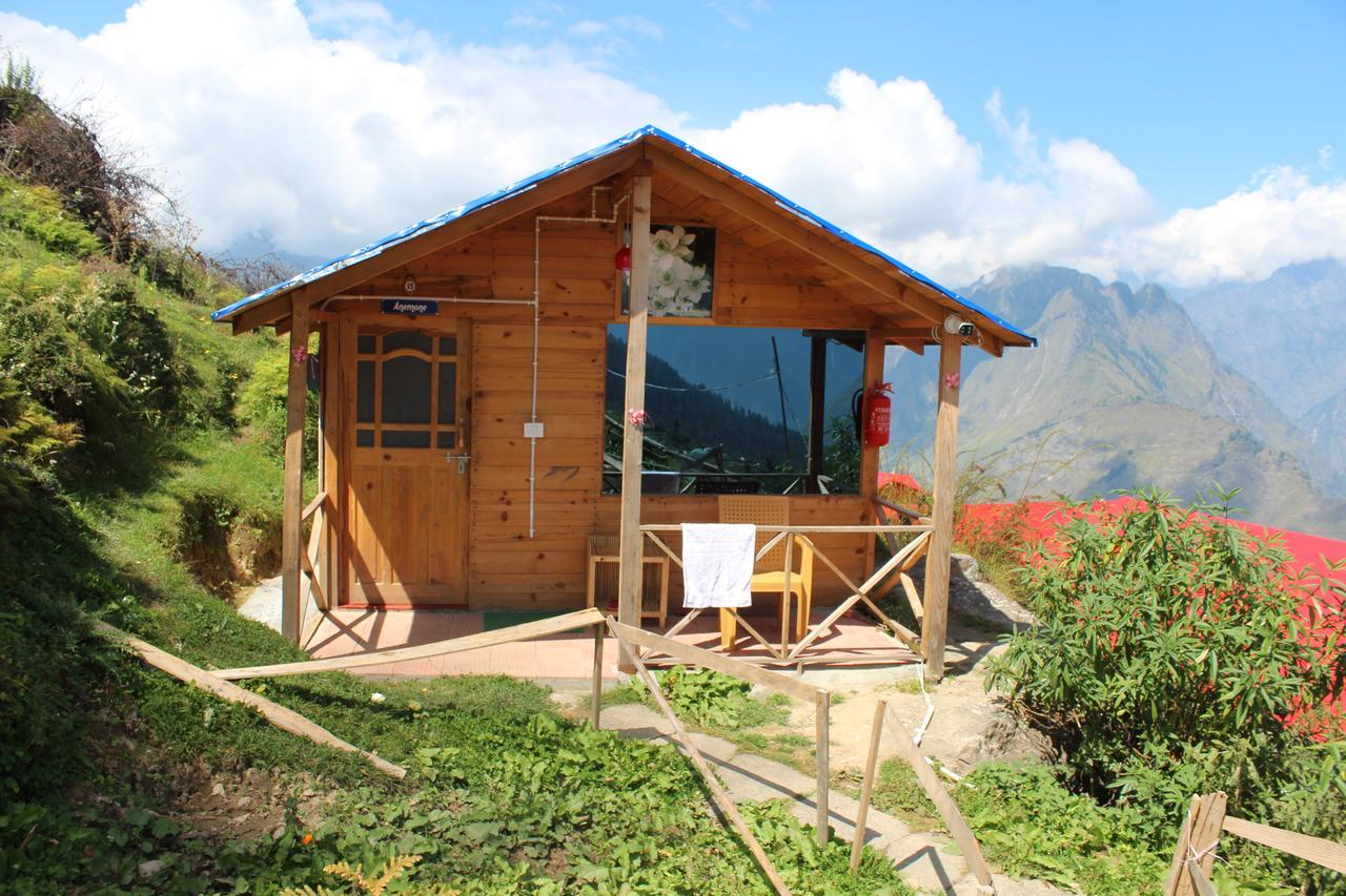 Blue Poppy Resorts Joshīmath Exterior foto