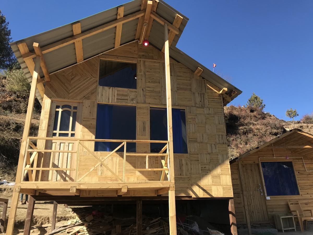 Blue Poppy Resorts Joshīmath Exterior foto